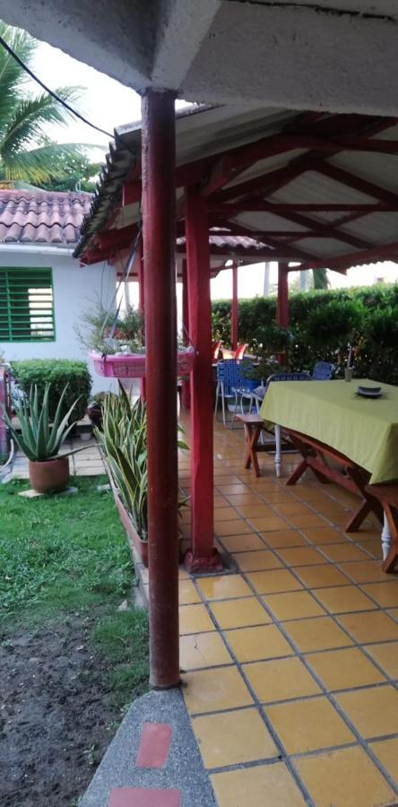 Ortimar Acomodação com café da manhã Tolú Exterior foto