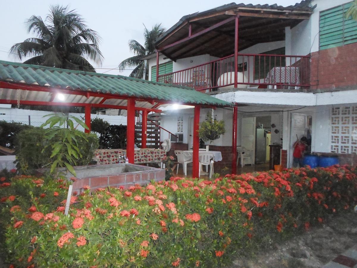 Ortimar Acomodação com café da manhã Tolú Exterior foto
